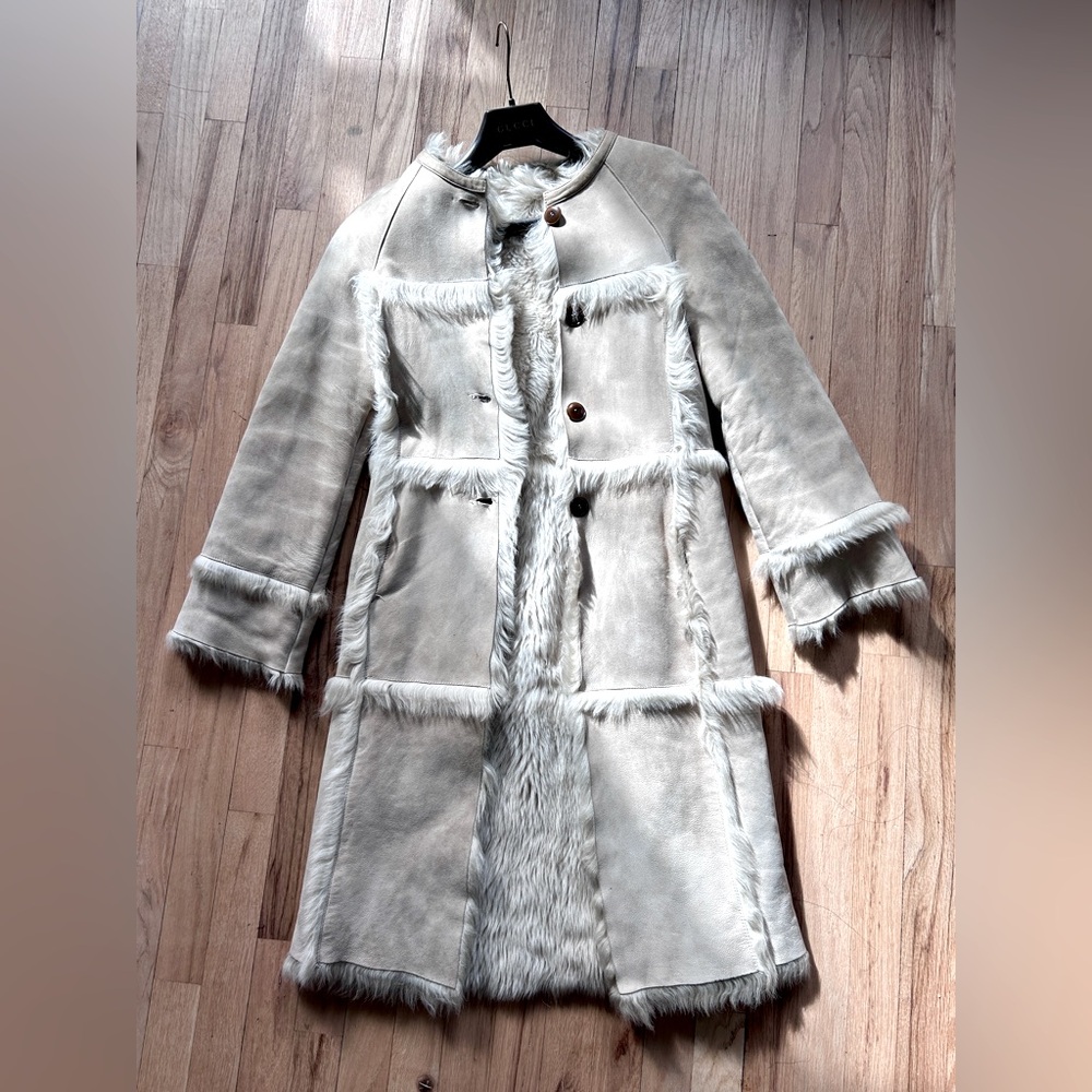 Gorgeous Isabel Marant cream/beige 100% lambskin coat with thick furry lining